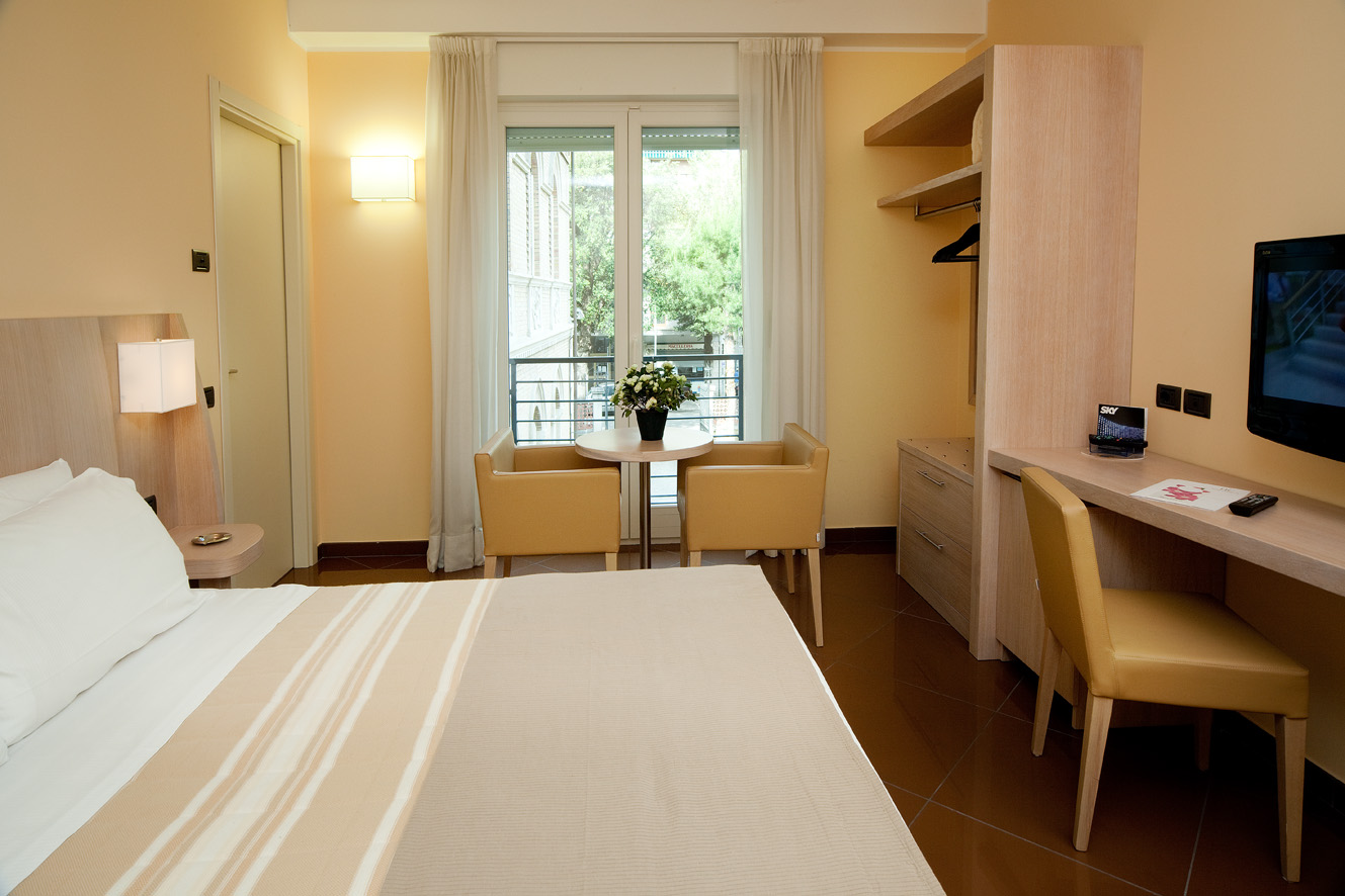 camera-doppia-comfort-hotel-chiaraluna-civitanova-marche